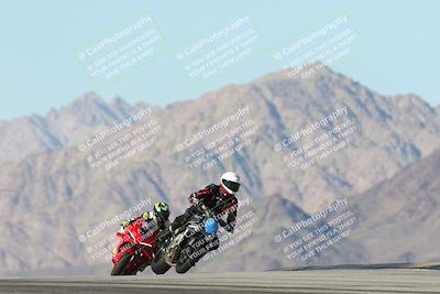 media/Dec-01-2025-Moto Forza (Mon) [[2daa91e15f]]/3-Beginner Group/Session 4 Turn 9/